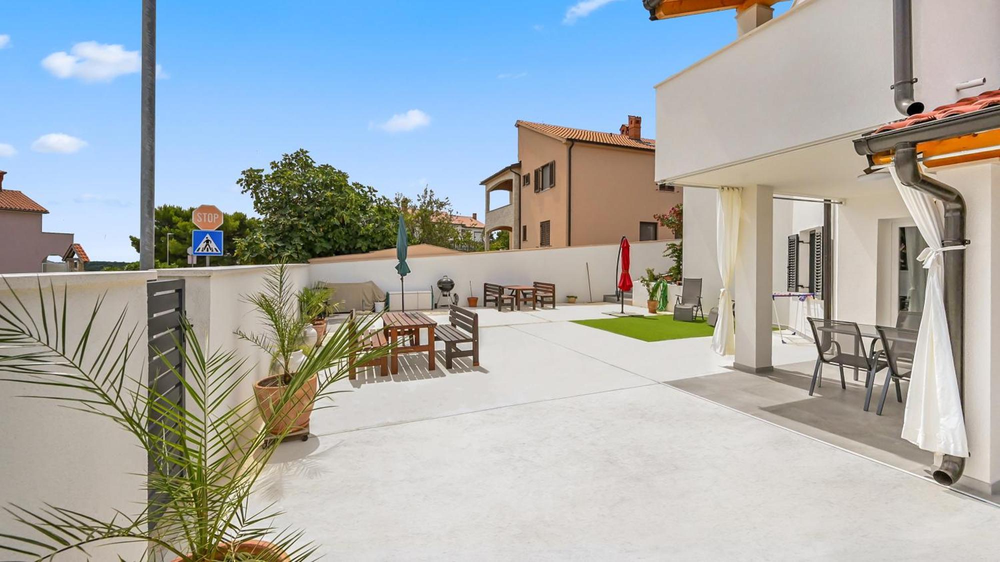 Casa Mira Apartments Ližnjan 外观 照片