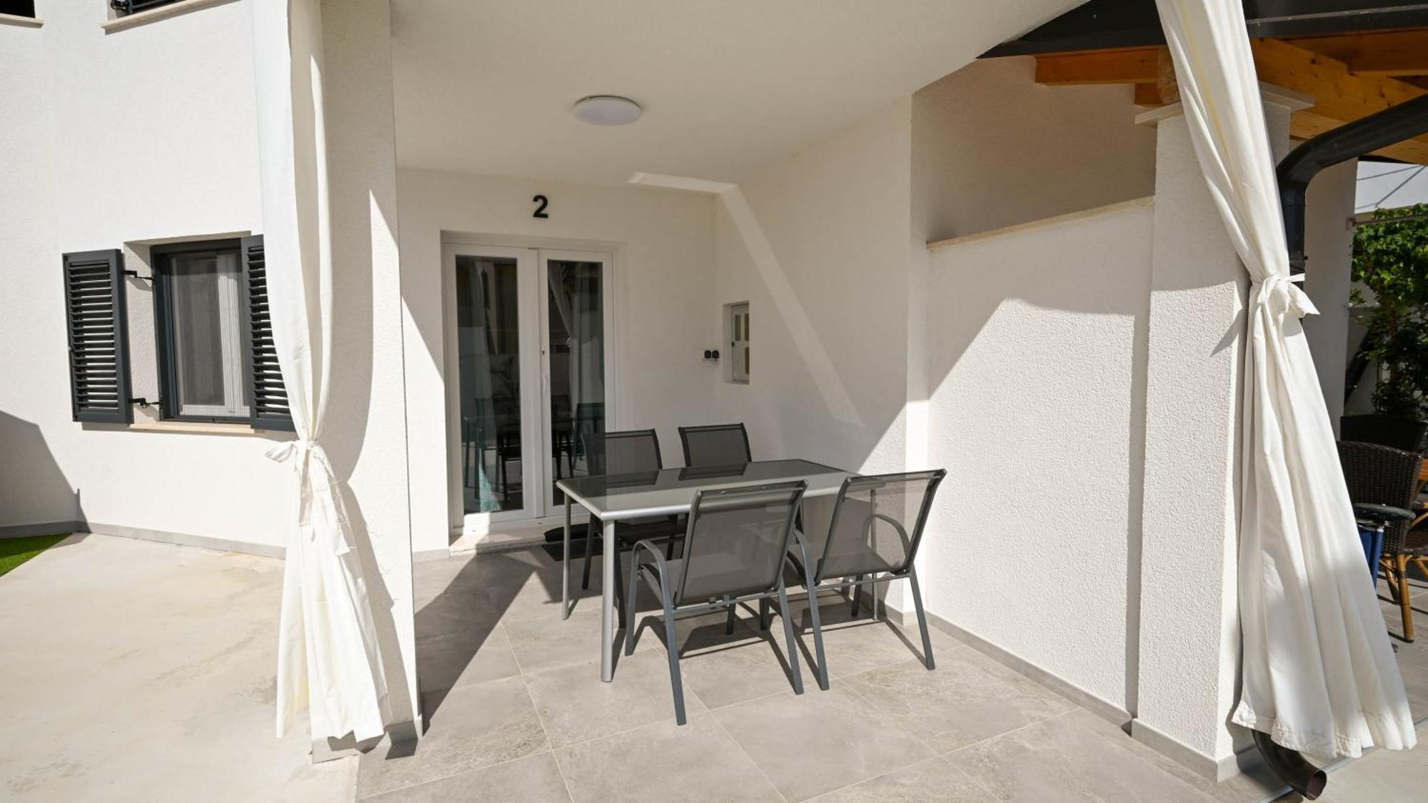 Casa Mira Apartments Ližnjan 外观 照片